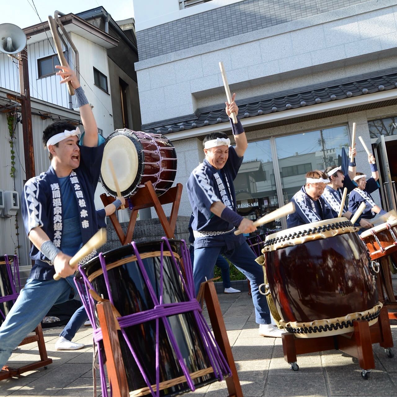 438685074_789927996383758_2657